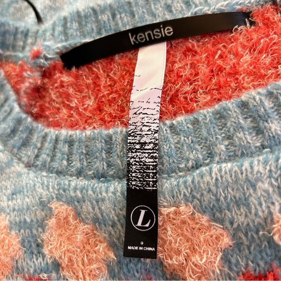 NWT Kensie Pullover Sweater With Fabric Tassel Fringe - Picture 8 of 10